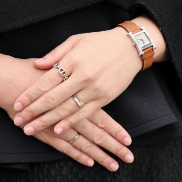 HERMES】やっぱり白が欲しい☆大人気ベルト ケリー18 シルバー HERMES】やっぱり白が欲しい☆大人気ベルト ケリー18 シルバー