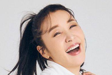 鈴木紗理奈（47）100切りを目指して挑戦中のゴルフ「人生いくつになっても“新人”でいたい」
