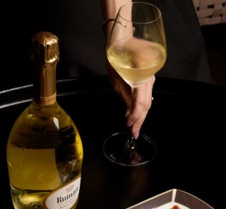 のんべえライターがゆく！〈ブルガリ〉の美意識に酔いしれる、銀座の天空テラス【＃STORYのんべえ部vol.2】