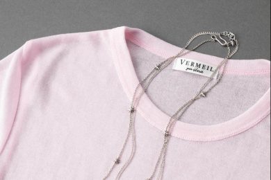 「なんかチグハグ…」シースルーTシャツの首元迷子に贈る“透ける布に負けない”【ネックレス】の選び方