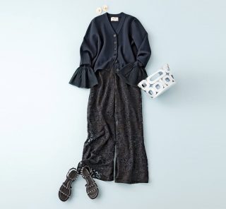 今夏のトレンド「レース＆フリル」、40代はこう着たい！上品に華やぐ黒コーデ〈３選〉