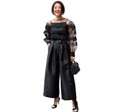 秒で“オシャレな人”になりたい40代に【今夏の２大流行トップス】人気はやっぱり黒！