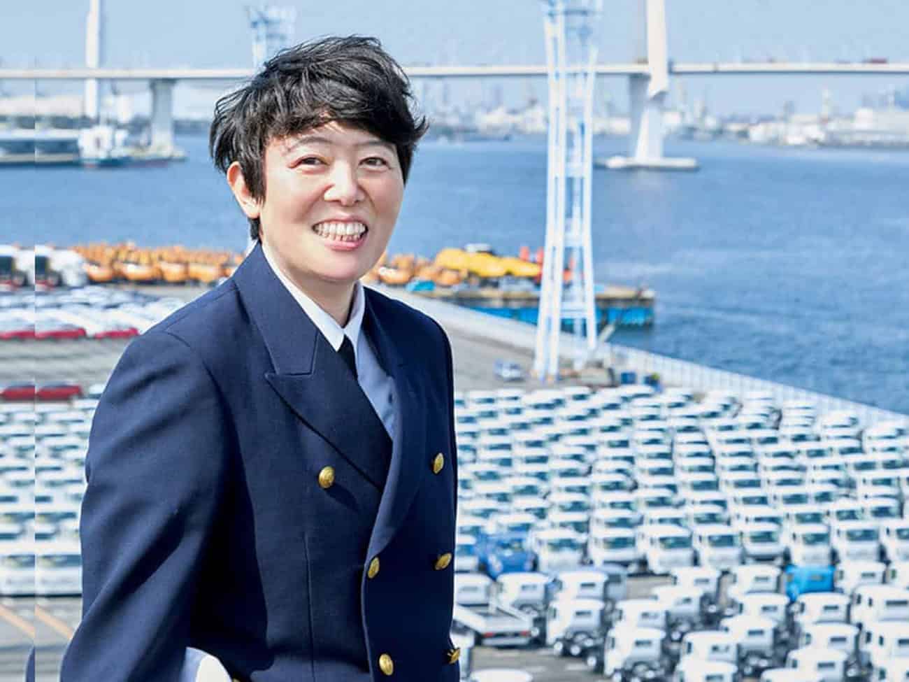 一度出航したら半年は帰れない」国内初の女性大型船“船長”「日本で待つ