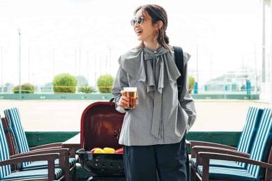 キレイめ派40代は「野外イベント」に何を着る？“上だけ女っぽく”で上品シフト