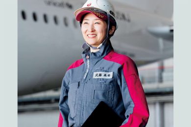 女性の最高責任者は初…JAL航空整備士「極限の現場。でも、生まれ変わってもまたこの仕事をしたい」
