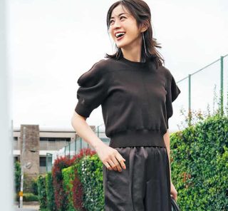 「Tシャツ苦手」な40代は、休日に何を着る？スタイリスト・サトカナさんに学ぶ！
