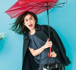 40代「大雨の通勤、何着る？」シワも水もはじく【撥水セットアップ】で華やぐ！4選
