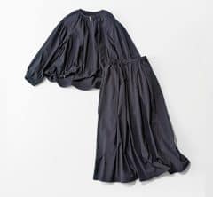 雨の日も“最強＆オシャレ”な【高機能ワンピース＆セットアップ】撥水、速乾etc.〈4選〉