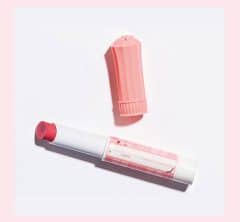 大沢あかねさん「全色近く持ってる！」キャンメイクの名品も【プチプラコスメ】推し3選