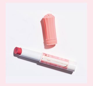 大沢あかねさん「全色近く持ってる！」キャンメイクの名品も【プチプラコスメ】推し3選