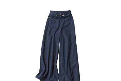 パンツ派40代、今夏の“スタイルUP名品”は「スカパン」に決定。細見えも垢抜けも！