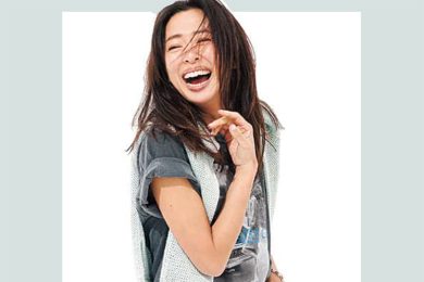 40代にダントツ人気！今夏「即・今っぽくなれるパンツ」の〈色〉は？