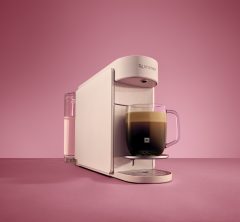 3秒で抽出準備OK！忙しい朝のコーヒー時間を快適にする、ネスプレッソ最新マシン「ヴァーチュオ アップ」