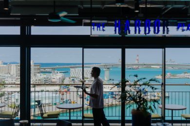新しい沖縄旅のカタチ。那覇の“街歩き”と離島の“美ら海”をつなぐ「サウスゲートホテル沖縄」が誕生