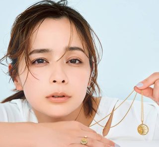 【ディオール、ショパールetc.】40代が程よく華やぐ！「甘めモチーフ」ジュエリー5選