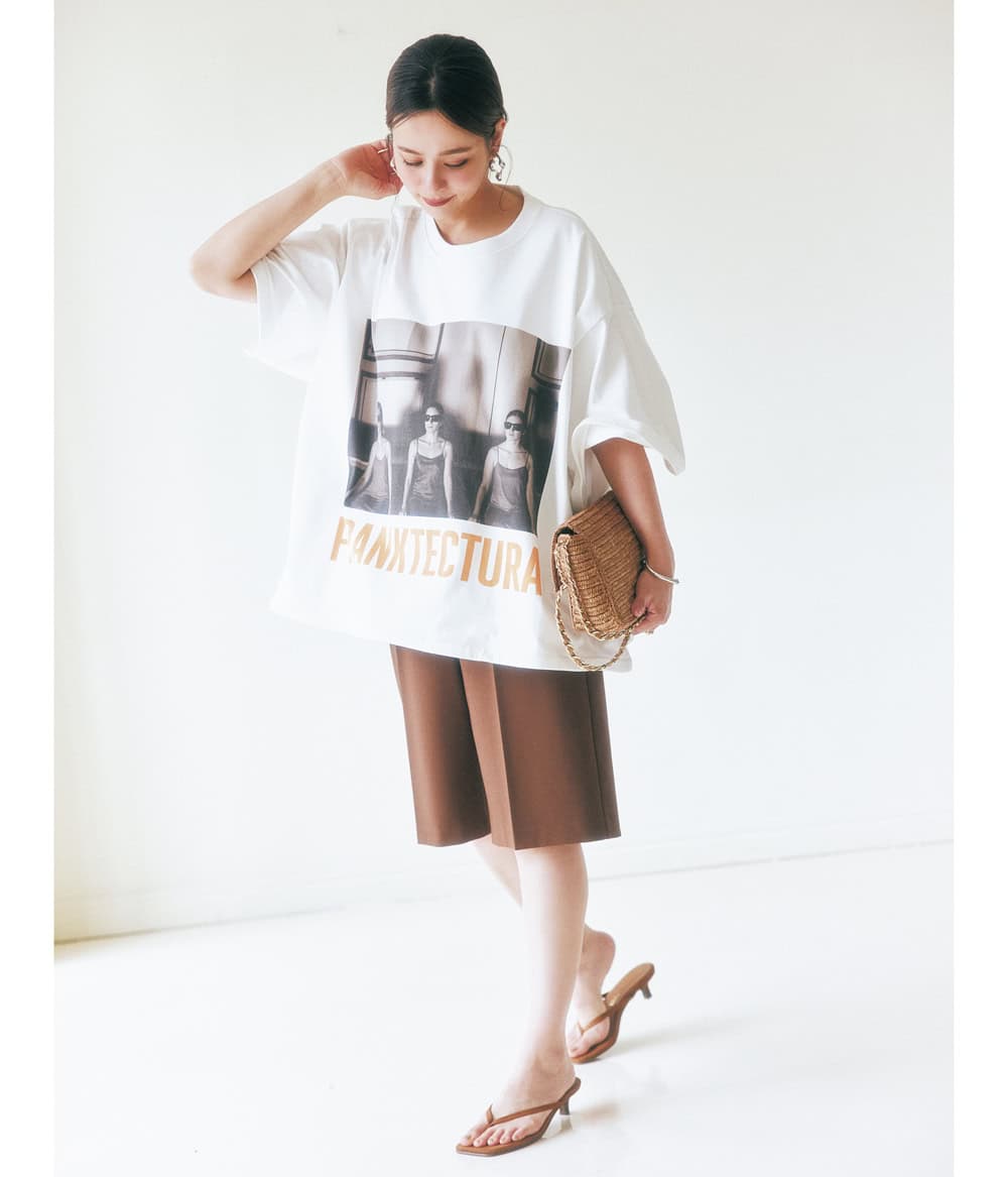 加藤ローサ Tシャツ ハーフパンツ コーデ