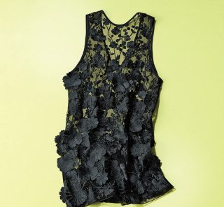 【脱・夏の地味見え】7月に買い足すならコレ！40代を上品に盛る「透け感アイテム」
