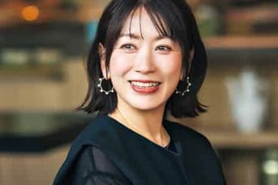 40代の“垢抜けてる人“SNAP。【シアー素材×構築的ジレ】でここまで上品見え！