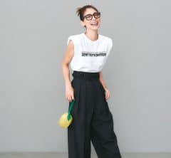 再ブーム中！NOTバブリーな【肩パッド服】が40代の体型カバーに効く＜3選＞