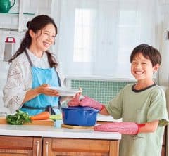 【夏休みご飯問題】家族で分業するコツは?「子どもに頼ることも大切」ネルソン彩子さんのポイント