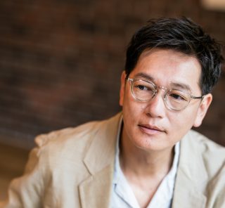 〈井浦新さん〉井浦家では絶対に起きえないけれど、“家族だから”が許される「昭和お父さん」に思うこと
