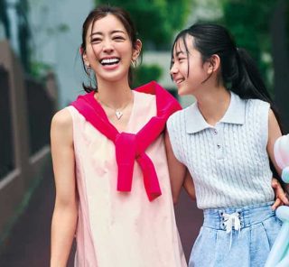 40代が堂々と着られる【大人のピンクワンピ】3選！甘くなりすぎない「小物の正解」は？