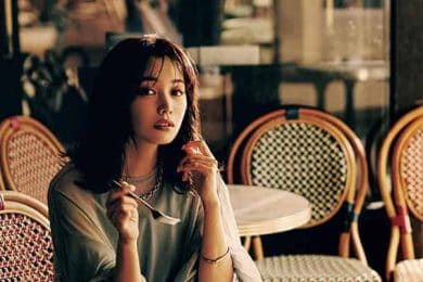 泣きそうに忙しい40代の日々に、「極上のひとり時間」を。【作家・山内マリコさんエッセイ】