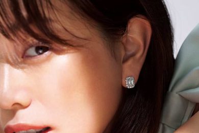 【蛯原友里さん愛用】夏のミニマルコーデに選ぶのは「グラフ」のダイヤピアス