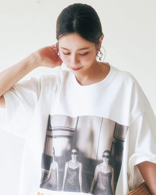 【40代のTシャツコーデ】超ビッグサイズ×きれいめハーフパンツでモードに昇華
