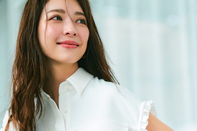 40代の夏コーデは【ドット・フリル】で上品に盛る！華やかアイテム〈5選〉