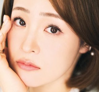 ファンデは叩いて密着させる！【韓国流】40代に馴染む「セミマット肌」の作り方は？