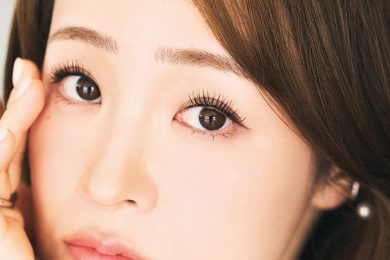 ファンデは叩いて密着させる！【韓国流】40代に馴染む「セミマット肌」の作り方は？