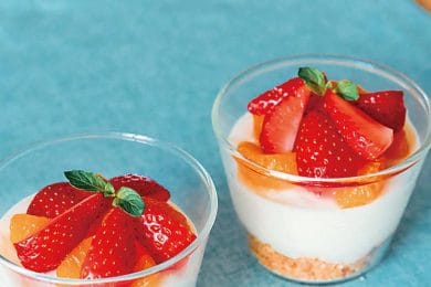 【手作りおやつ】”混ぜて固めるだけ”で絶品！子供と作れる「カップレアチーズケーキ」