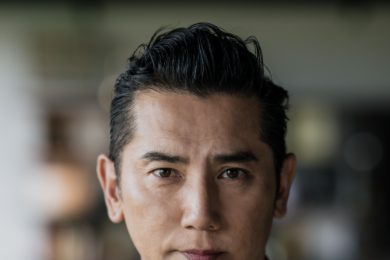 本木雅弘さん、我が家族、妻、そして息子、娘との関係「60歳の今も、夫婦喧嘩だってするし、子育ても進行中」