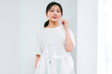 【40代】ワイドパンツ派の夏コーデが劇的に変わる！洒落見えトップス5選