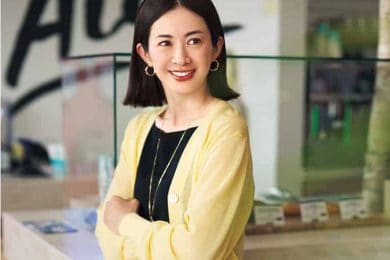 【ボナベンチュラ】40代の夏旅に最適な「ラフィア素材」のバッグって？コーデを格上げ〈2選〉