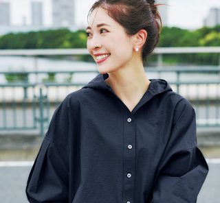 シャツとブルゾンのいいとこどり！【フード付きシャツ】で端境期のオシャレに悩まない