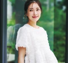 ただ着るだけでサマ見え!40代が地味見えしない夏の【モノトーンアイテム】4選