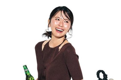 体形を拾わない“週3で手が伸びる”40代の「ワイドパンツコーデ」＜３選＞