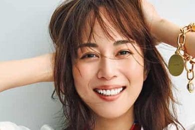 ”10年以上愛せる”が基準。【今年40歳】女優・比嘉愛未さん、「究極のファッション軸」