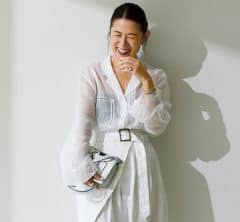 【リネンシャツ】は「タックパンツ」で洒落る！大草直子さん流・40代の”100点コーデ”は？