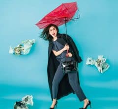 異例の雨続きに大活躍!ジメジメとした初秋に着たい【洒落る機能服】コーデ<5選>