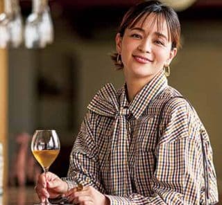 着回し力抜群な【最強トップス】はこの5つ！どんなボトムスも洒落る「色」がポイント