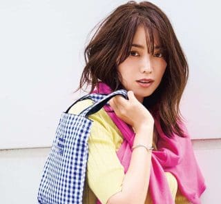 「年齢を重ねるほど”着たい色”を大切にしたい」蛯原友里さんが「キレイ色」を選ぶ理由