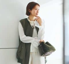 今年は「定番・黒」からシフト！40代が品よく華やぐ【最旬ジレ3選】