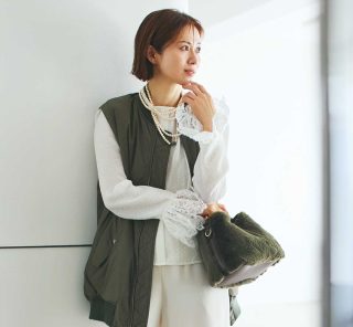 今年は「定番・黒」からシフト！40代が品よく華やぐ【最旬ジレ3選】