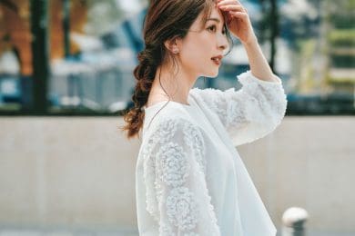 【寒暖差にちょうどいい】ロンTよりきれいでニットより涼しい！40代の「長袖トップス」4選
