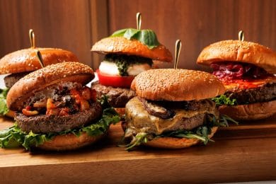 【期間限定】食欲の秋を彩るイタリアンバーガーが人気レストランに集合！