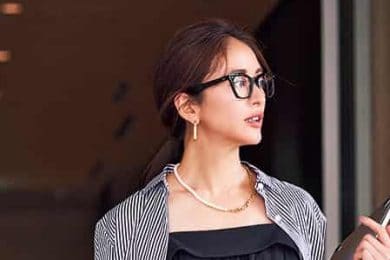 【秋シャツ】今年一番使えるのは「ビッグシャツ」！40代の洒落見えコーデ3選