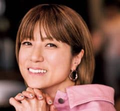 「更年期症状のフルコース」を経験中のhitomiさん(50)。4人の子育てをしながら、やる気を引き出す”マイルール”